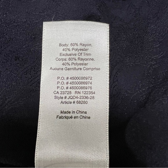 Aritzia Wilfred Paisley Sleeveless Back Zip Top in Navy Blue - Picture 7 of 9